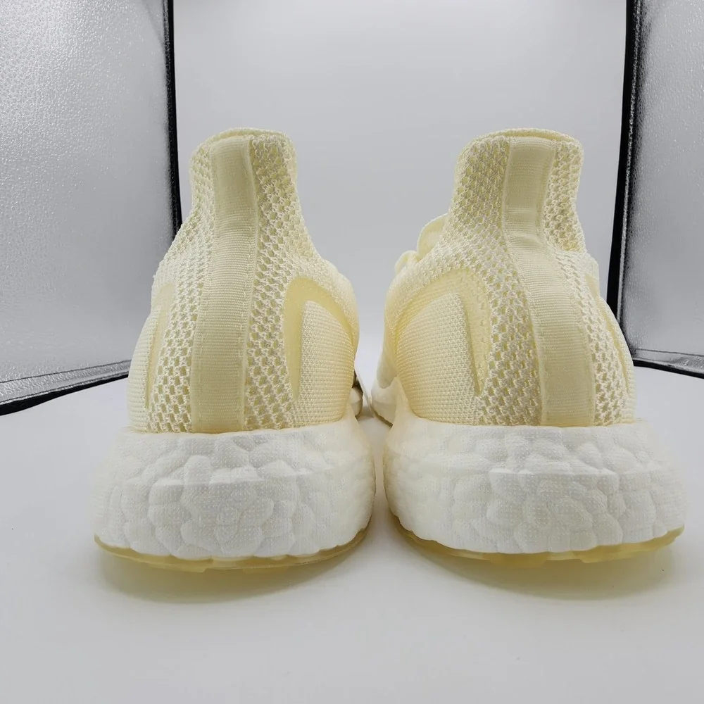 adidas UltraBoost Shoes Mens‎ 8.5 Made To Be Remade Sneakers FV7827 NEW w/ Tag